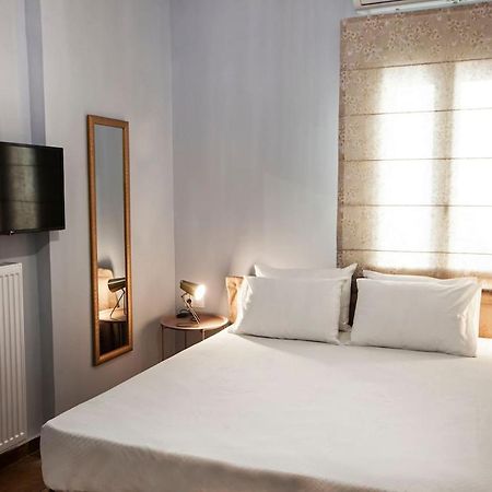 Pagrati Hilton Location Bentzi Family Suite 5 Атина Екстериор снимка