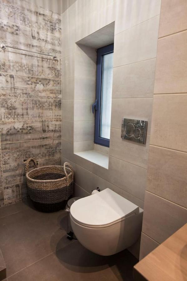Pagrati Hilton Location Bentzi Family Suite 5 Атина Екстериор снимка