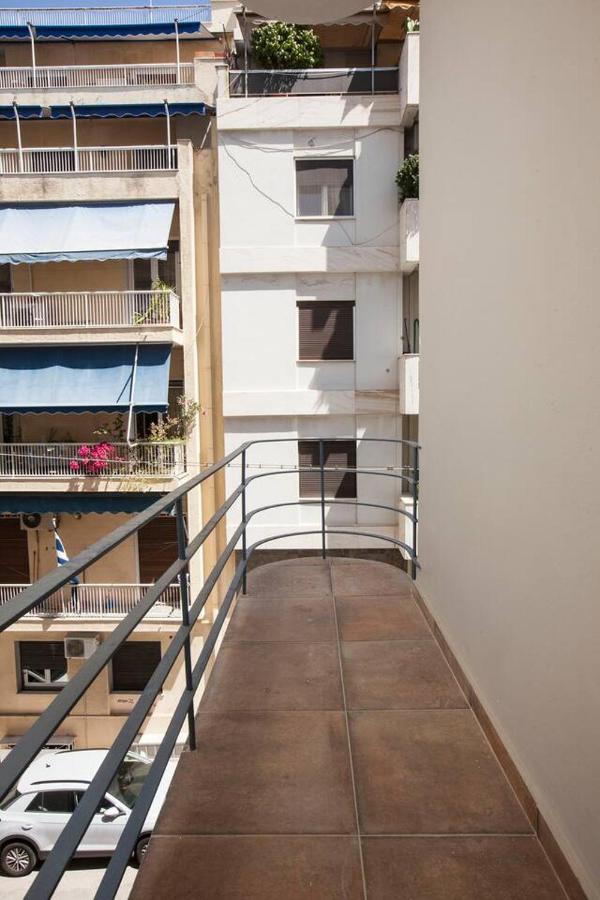 Pagrati Hilton Location Bentzi Family Suite 5 Атина Екстериор снимка