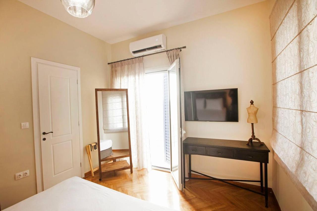 Pagrati Hilton Location Bentzi Family Suite 5 Атина Екстериор снимка
