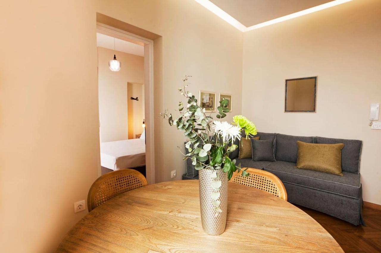 Pagrati Hilton Location Bentzi Family Suite 5 Атина Екстериор снимка